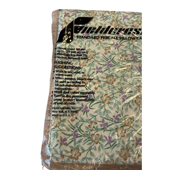 New 2 Vintage NOS Fieldcrest Standard Percale Pillow Cases Flowered Purple 1980s - Picture 2 of 4